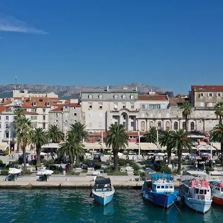 Thelightfull 2 - Brand New In Historic Center Of Апартаменти *