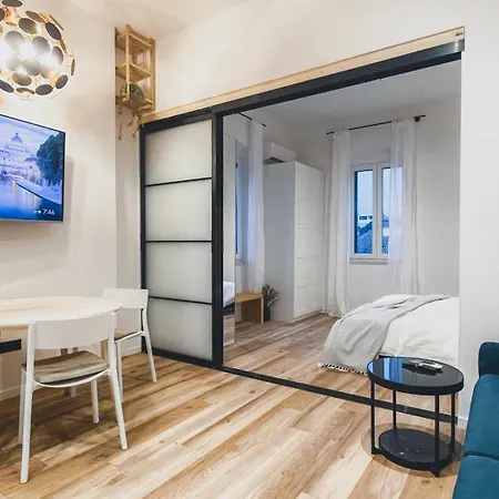 Thelightfull 2 - Brand New In Historic Center Of