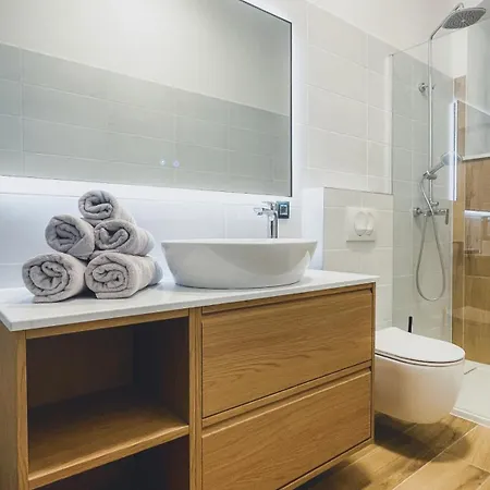 Apartament Thelightfull 2 - Brand New In Historic Center Of