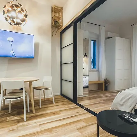 Thelightfull 2 - Brand New In Historic Center Of * سبليت